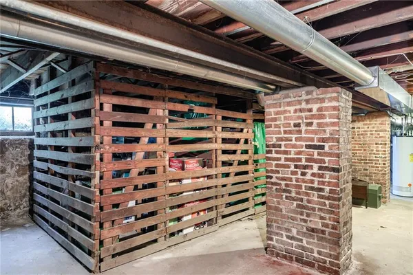 $750,000 | 5039-41 Wyandotte Street, Kansas City, MO 64112