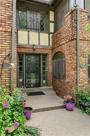 $750,000 | 5039-41 Wyandotte Street, Kansas City, MO 64112