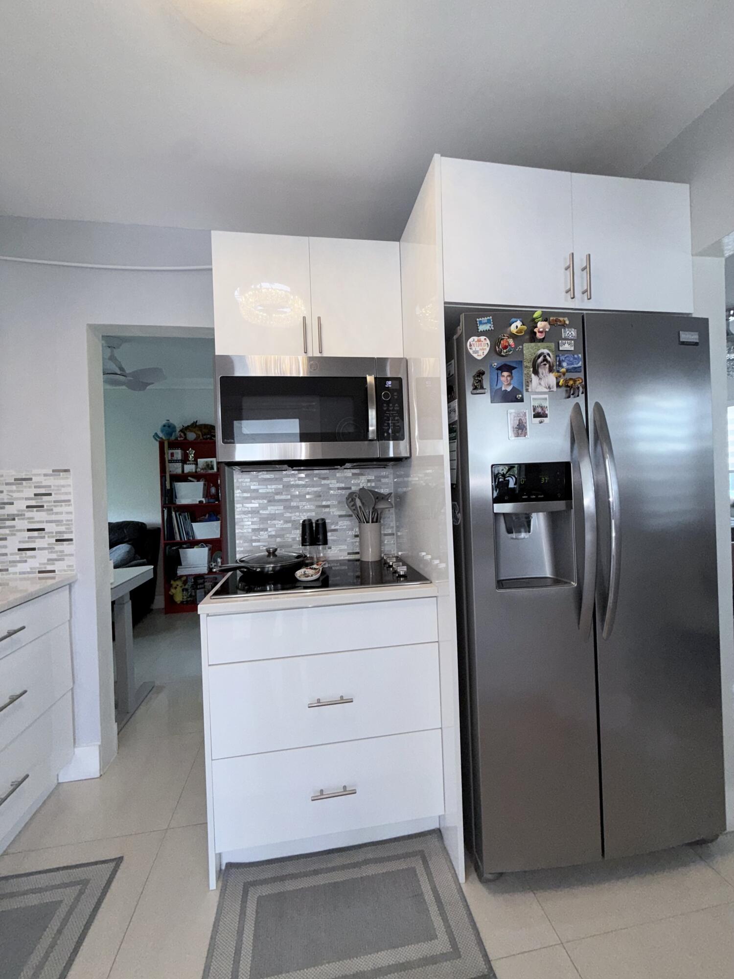 9235 Southwest 41st Street Miami, FL 33165 - Photo 41 of 63 IMG_7967