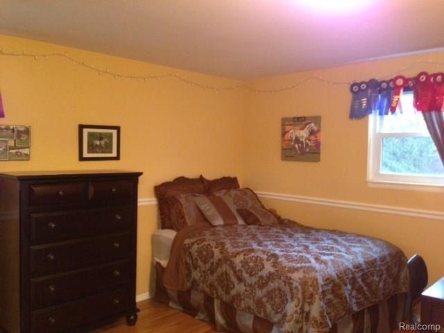 11215 Buno Road Brighton, MI 48114 - Photo 20 of 37 Bedroom