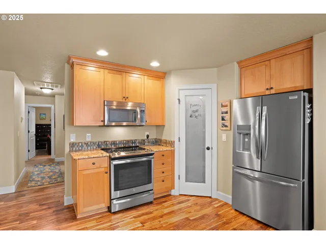 $570,000 | 150 Muirfield Avenue Southeast, Salem, OR 97306