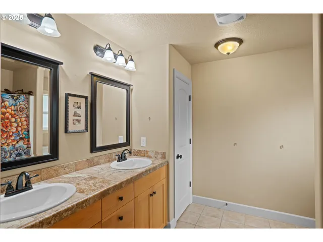 $570,000 | 150 Muirfield Avenue Southeast, Salem, OR 97306