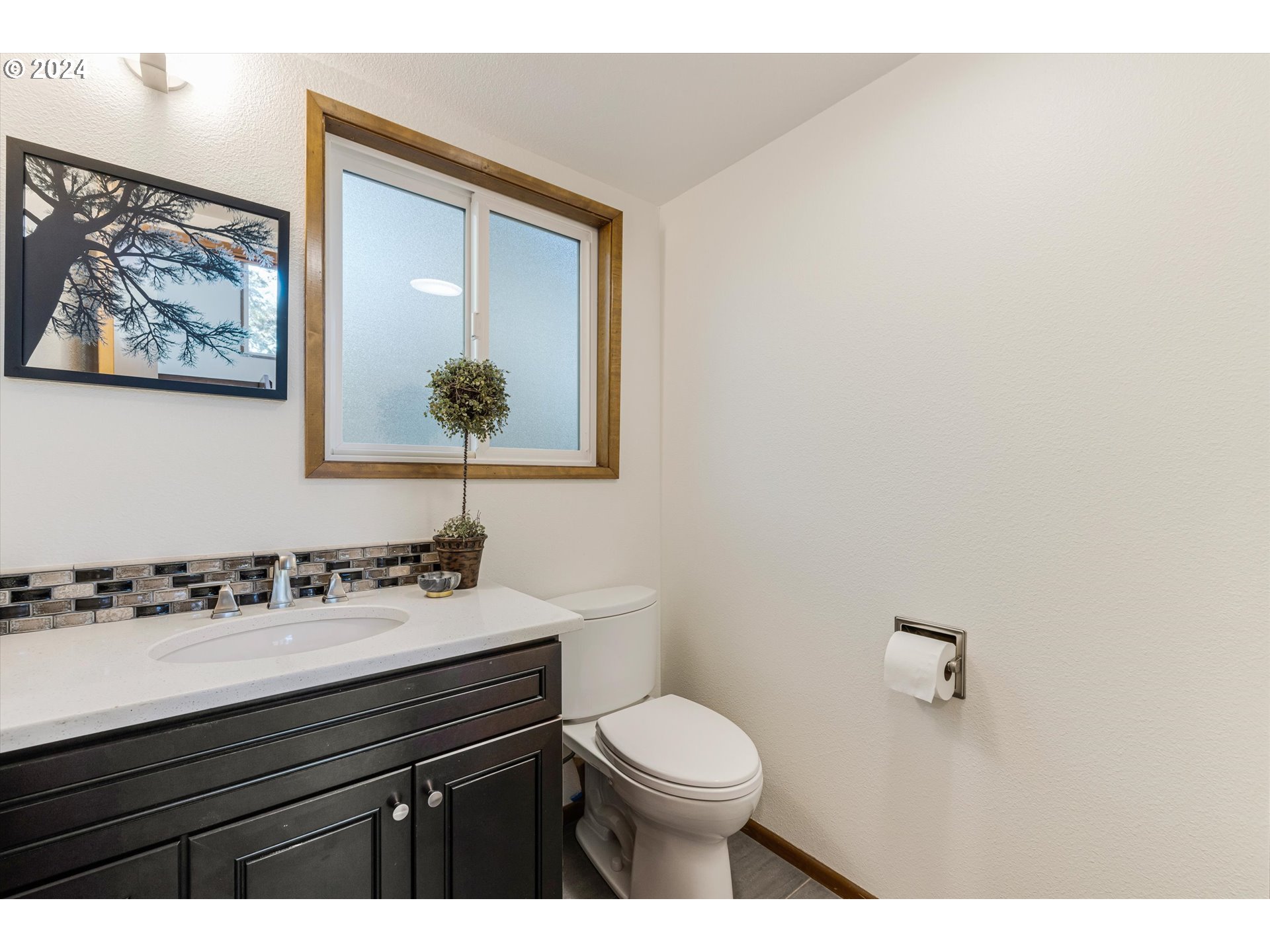 10021 Southwest Quail Post Road Portland, OR 97219 - Photo 20 of 41 Gallery Image 20