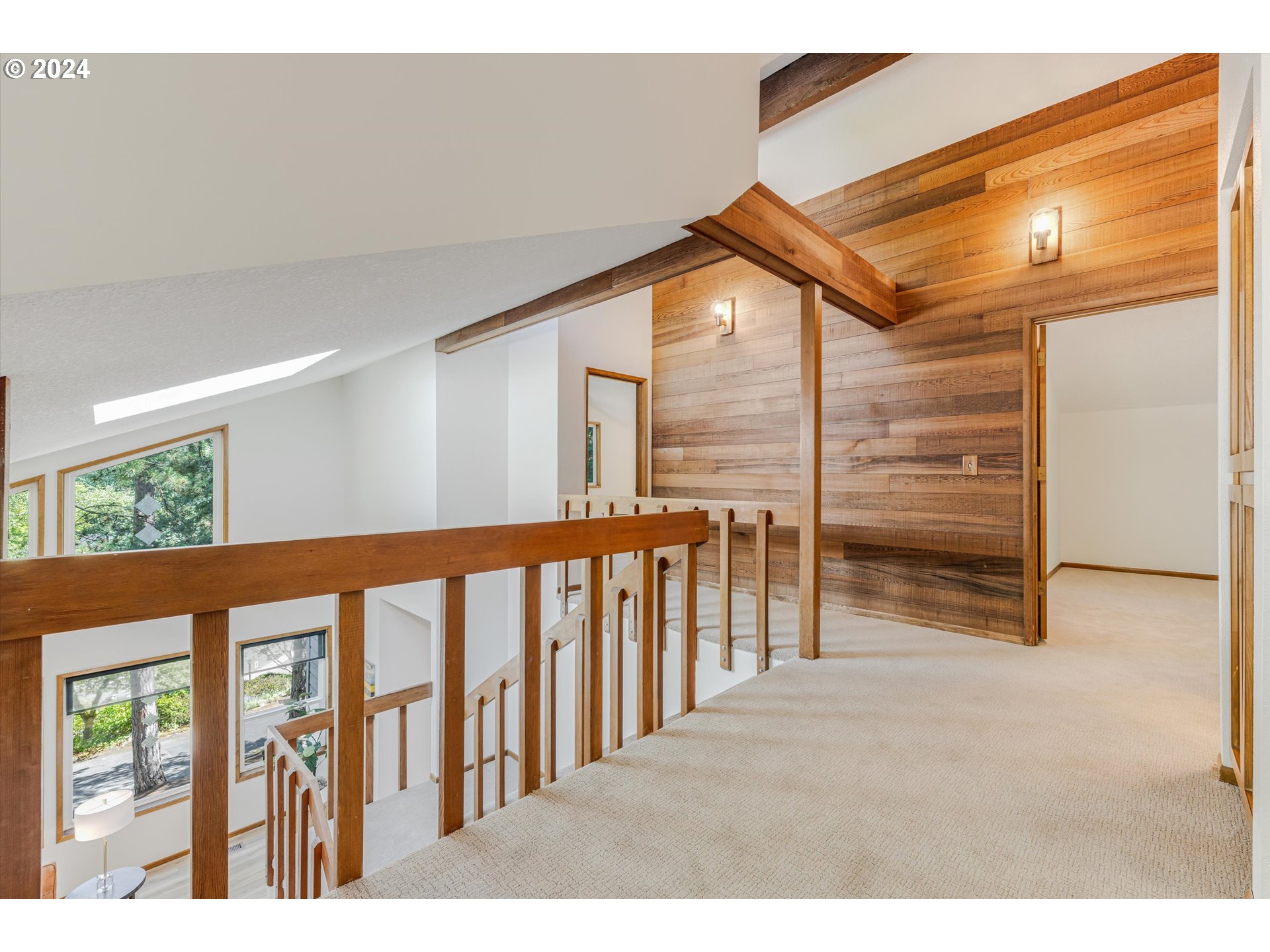 10021 Southwest Quail Post Road Portland, OR 97219 - Photo 22 of 41 Gallery Image 22