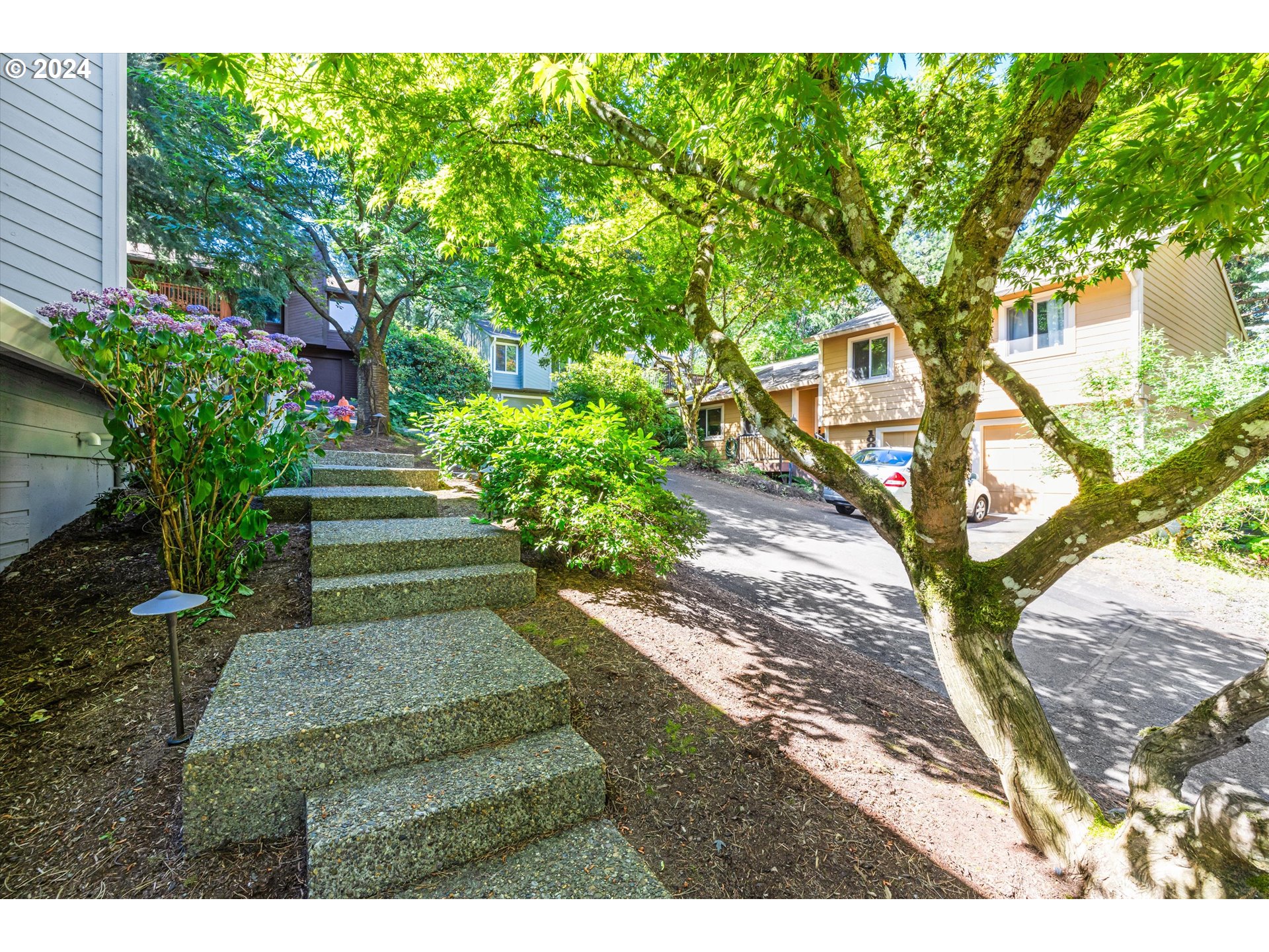 10021 Southwest Quail Post Road Portland, OR 97219 - Photo 41 of 41 Gallery Image 41