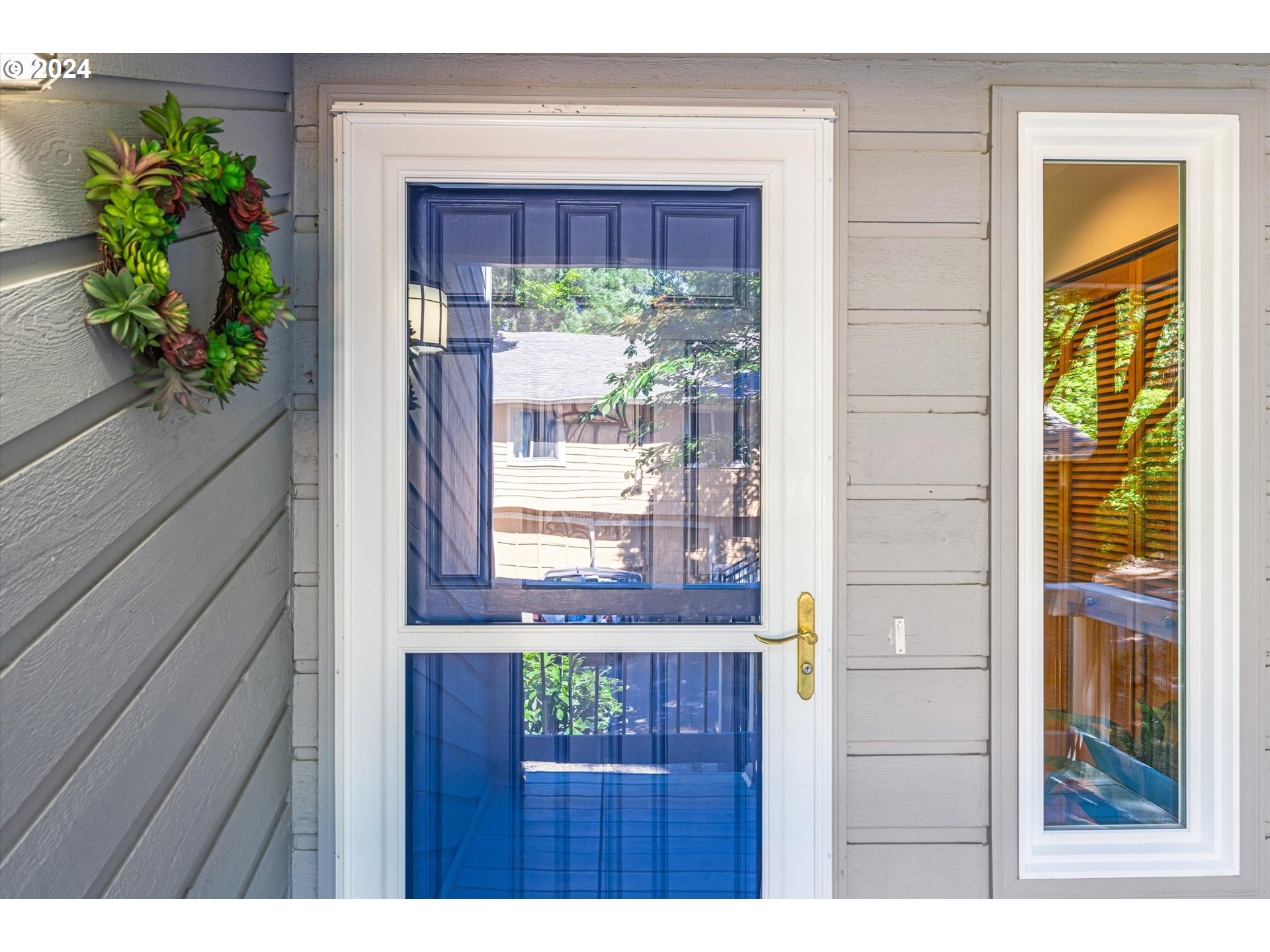 10021 Southwest Quail Post Road Portland, OR 97219 - Photo 5 of 41 Gallery Image 5