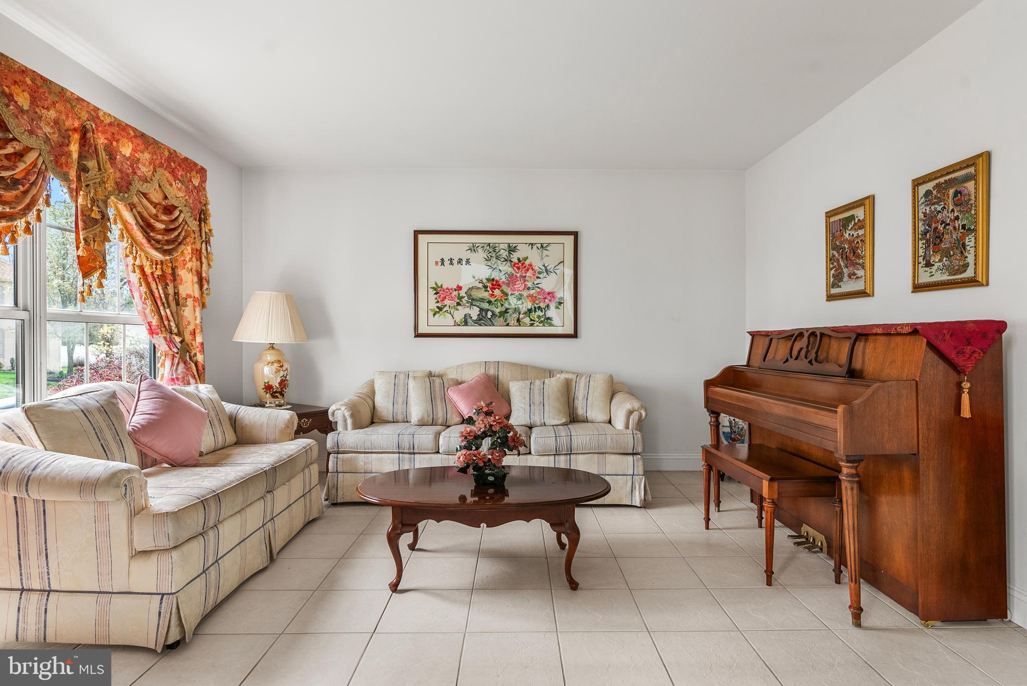 10 Winfield Circle Sewell, NJ 08080 - Photo 11 of 37 a living room with furniture and a window