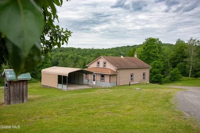 $505,000 | 148 Honey Hill Lane, Granville, NY 12832