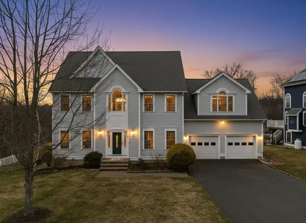 $989,900 | 14 Magill Drive, Grafton, MA 01519