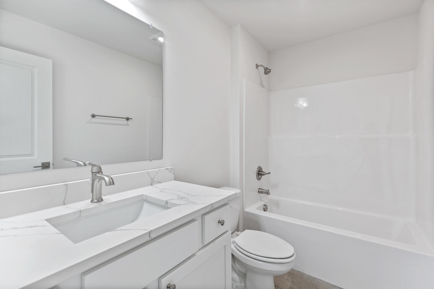 2510 Clinton Way Jackson, MI 49201 - Photo 16 of 27 2007-Green-Acres-Dr-1019