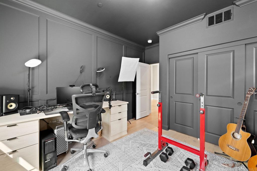 1211 Tesoro Place Vista, CA 92081 - Photo 19 of 57