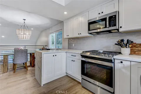$1,199,000 | 1917 Nelson Avenue, Unit E, Redondo Beach, CA 90278