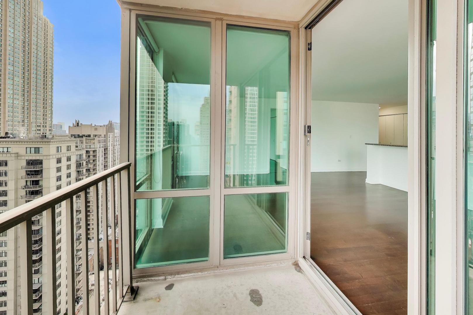 2 East Erie Street, Unit 2802 Chicago, IL 60611 - Photo 13 of 59