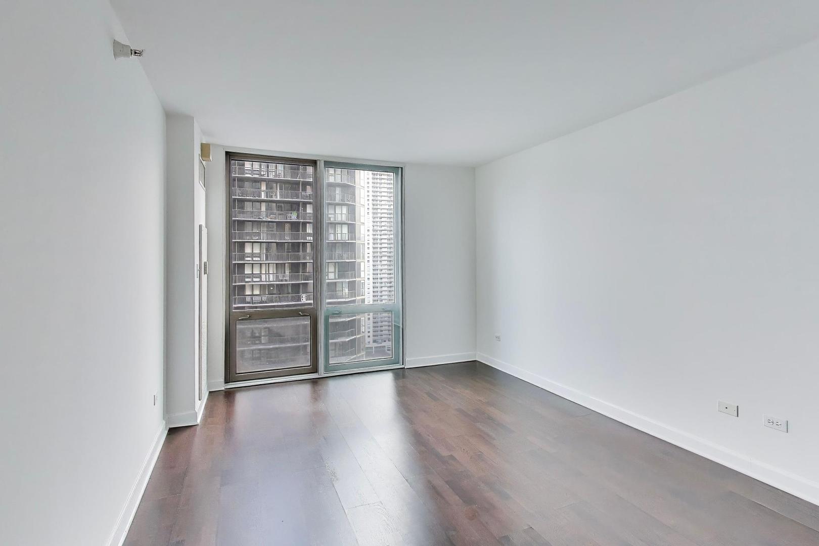 2 East Erie Street, Unit 2802 Chicago, IL 60611 - Photo 20 of 57