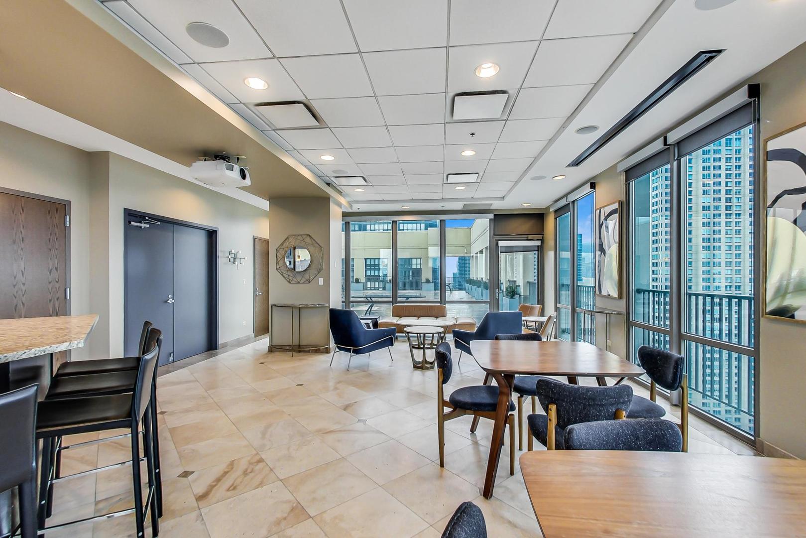 2 East Erie Street, Unit 2802 Chicago, IL 60611 - Photo 39 of 59