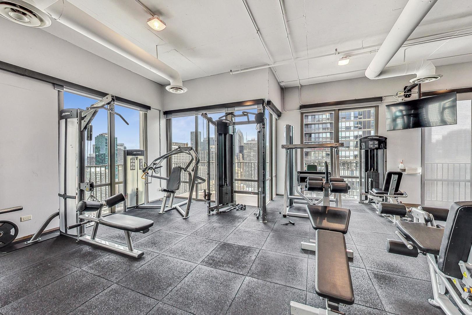 2 East Erie Street, Unit 2802 Chicago, IL 60611 - Photo 45 of 59