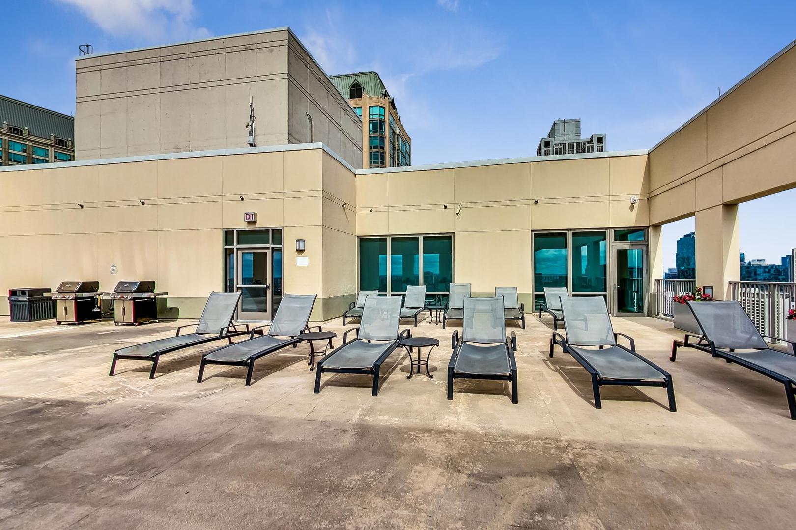 2 East Erie Street, Unit 2802 Chicago, IL 60611 - Photo 49 of 57