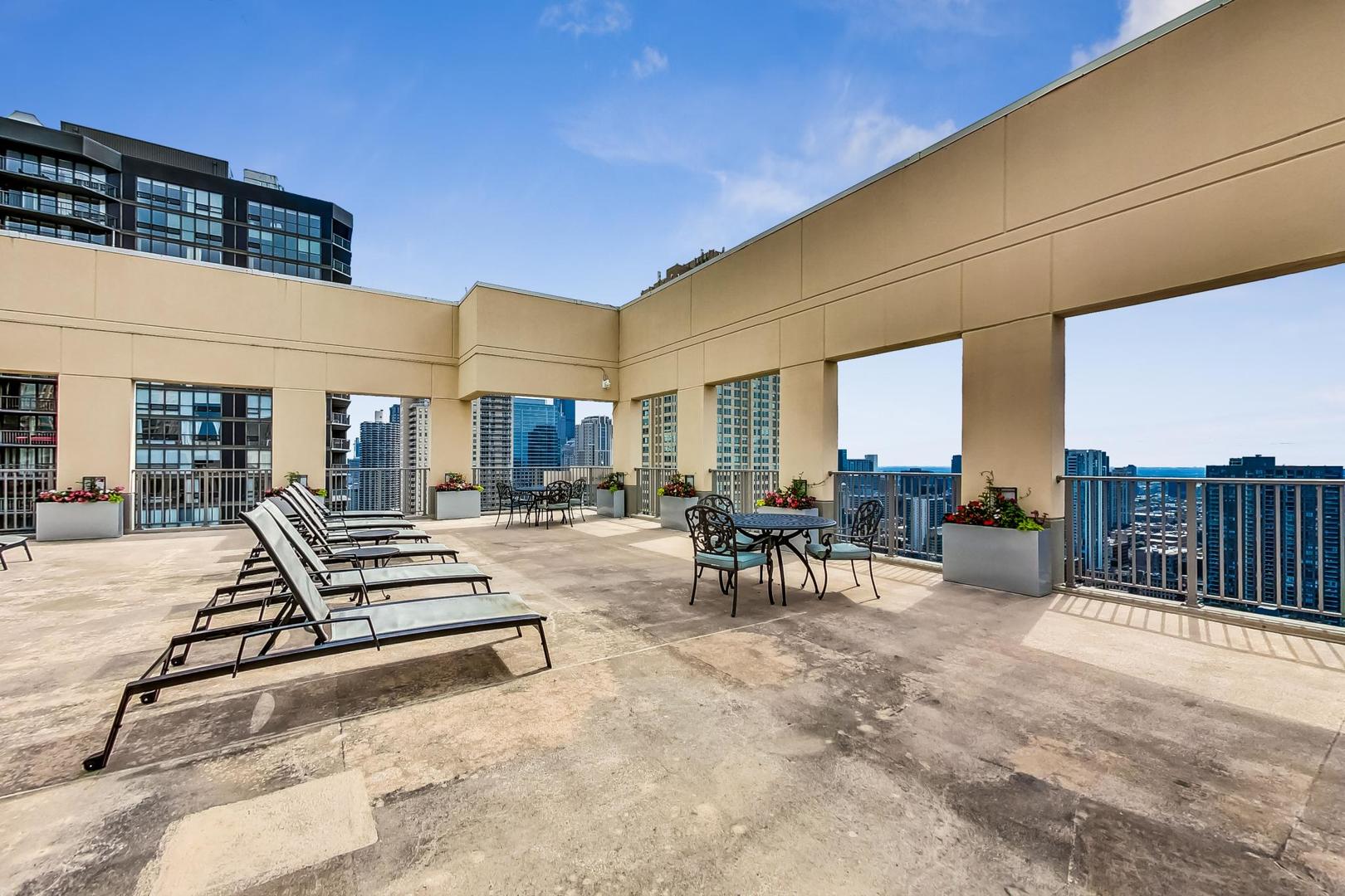 2 East Erie Street, Unit 2802 Chicago, IL 60611 - Photo 50 of 59