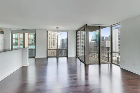$515,000 | 2 East Erie Street, Unit 2802, Chicago, IL 60611