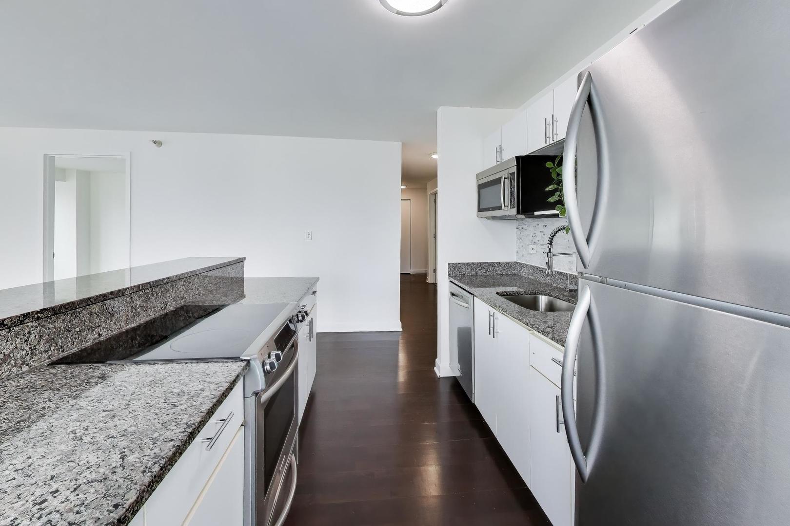 2 East Erie Street, Unit 2802 Chicago, IL 60611 - Photo 10 of 59