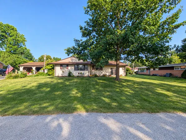 $249,000 | 106 North Turner Drive, Mahomet, IL 61853