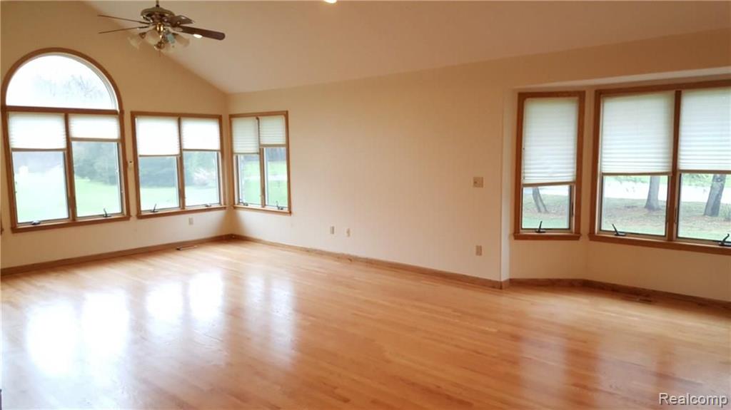 1701 Oakville Waltz Road Carleton, MI 48117 - Photo 23 of 31