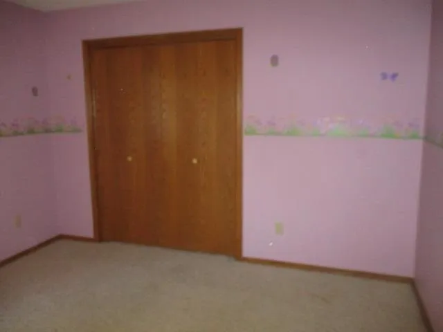 $207,000 | 808 East Hawthorne Drive, Derby, KS 67037