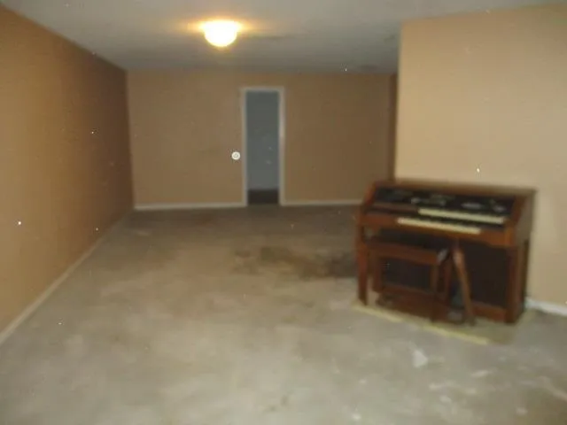 $207,000 | 808 East Hawthorne Drive, Derby, KS 67037