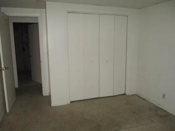 $207,000 | 808 East Hawthorne Drive, Derby, KS 67037