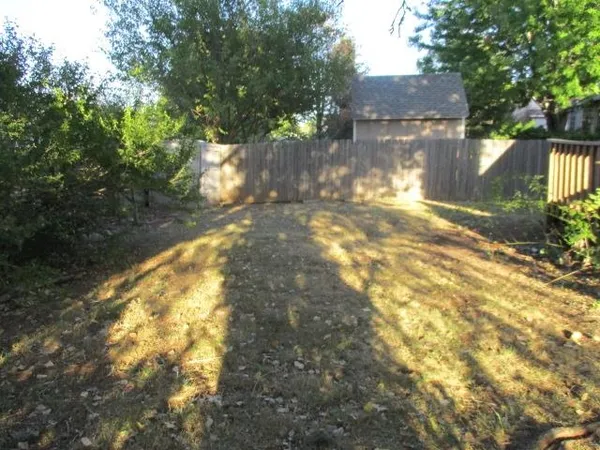 $207,000 | 808 East Hawthorne Drive, Derby, KS 67037