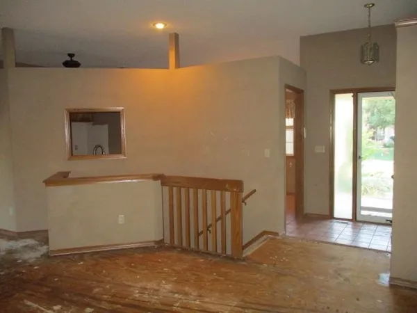 $207,000 | 808 East Hawthorne Drive, Derby, KS 67037