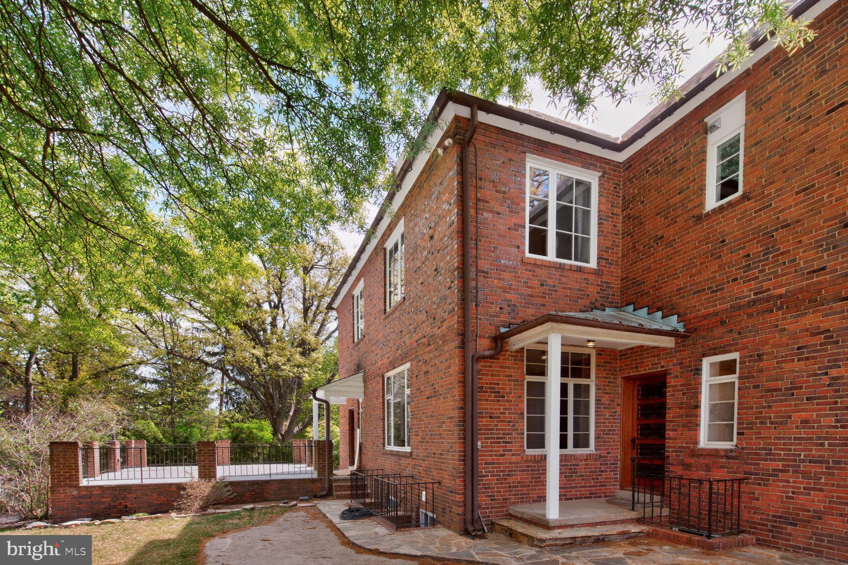 5553 Little Falls Road Arlington, VA 22207 - Photo 51 of 53 Rear Entrance