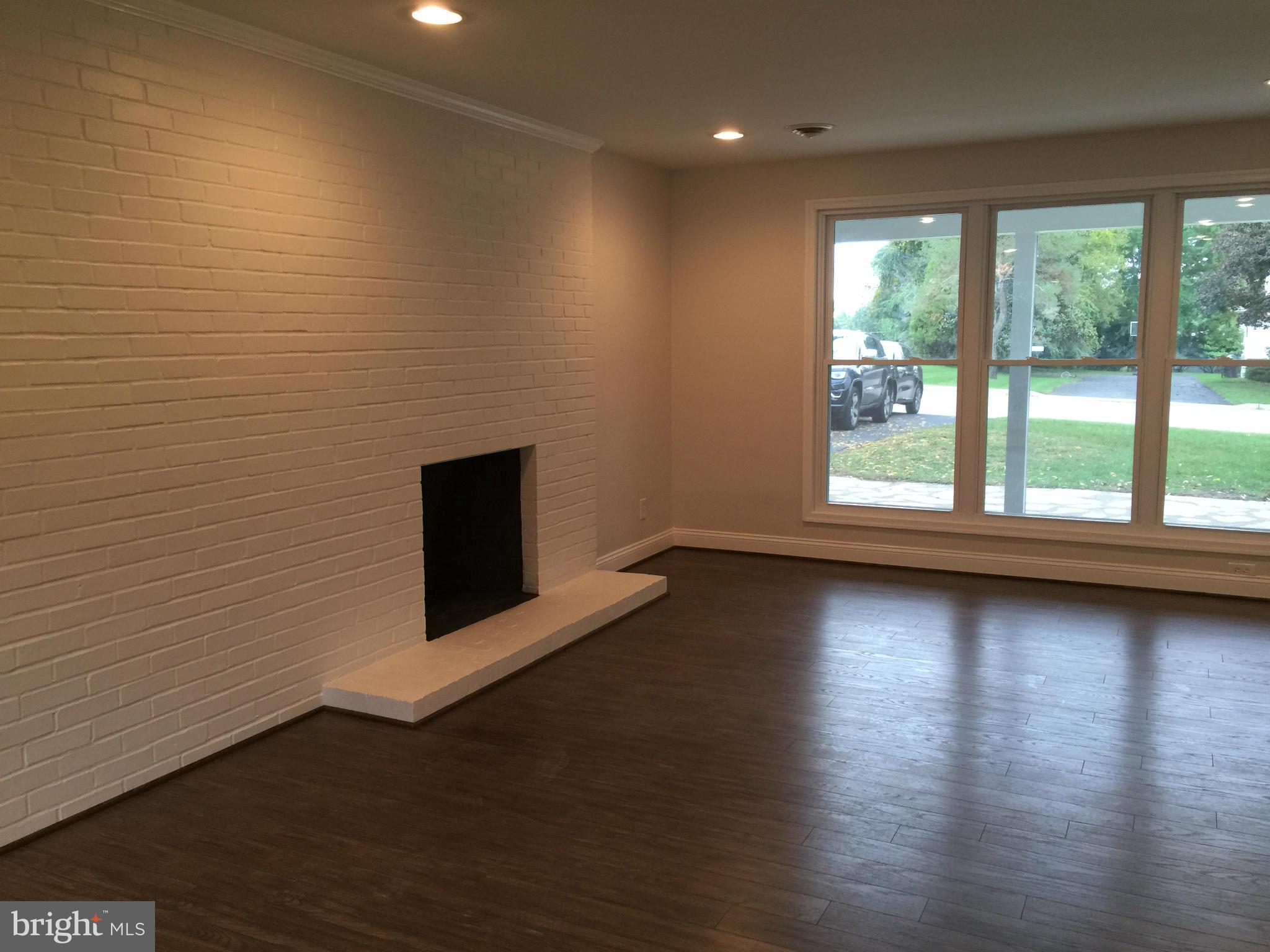 7916 Stevenson Road Pikesville, MD 21208 - Photo 5 of 18 Living Room