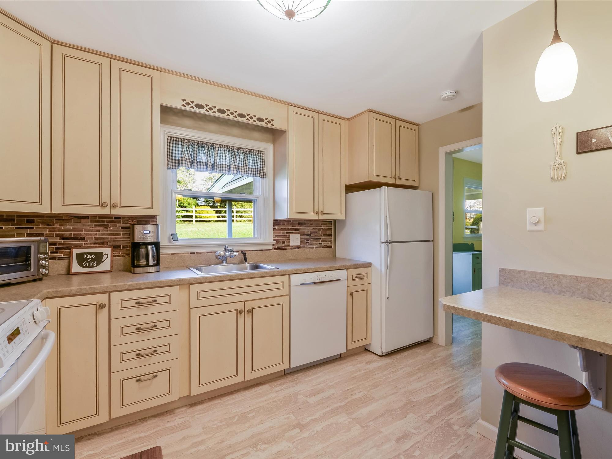 16 Jeffrey Road Reading, PA 19601 - Photo 9 of 25