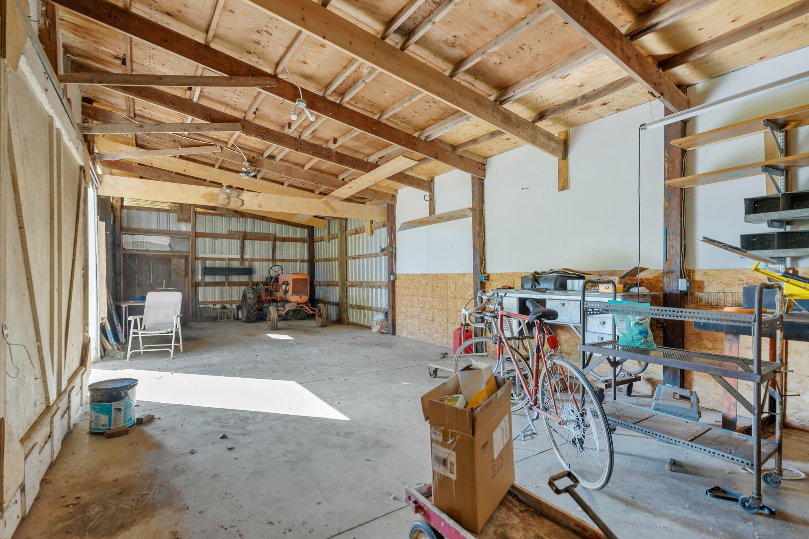 16200 Green Road Harvard, IL 60033 - Photo 27 of 30 a view of a room with gym equipment