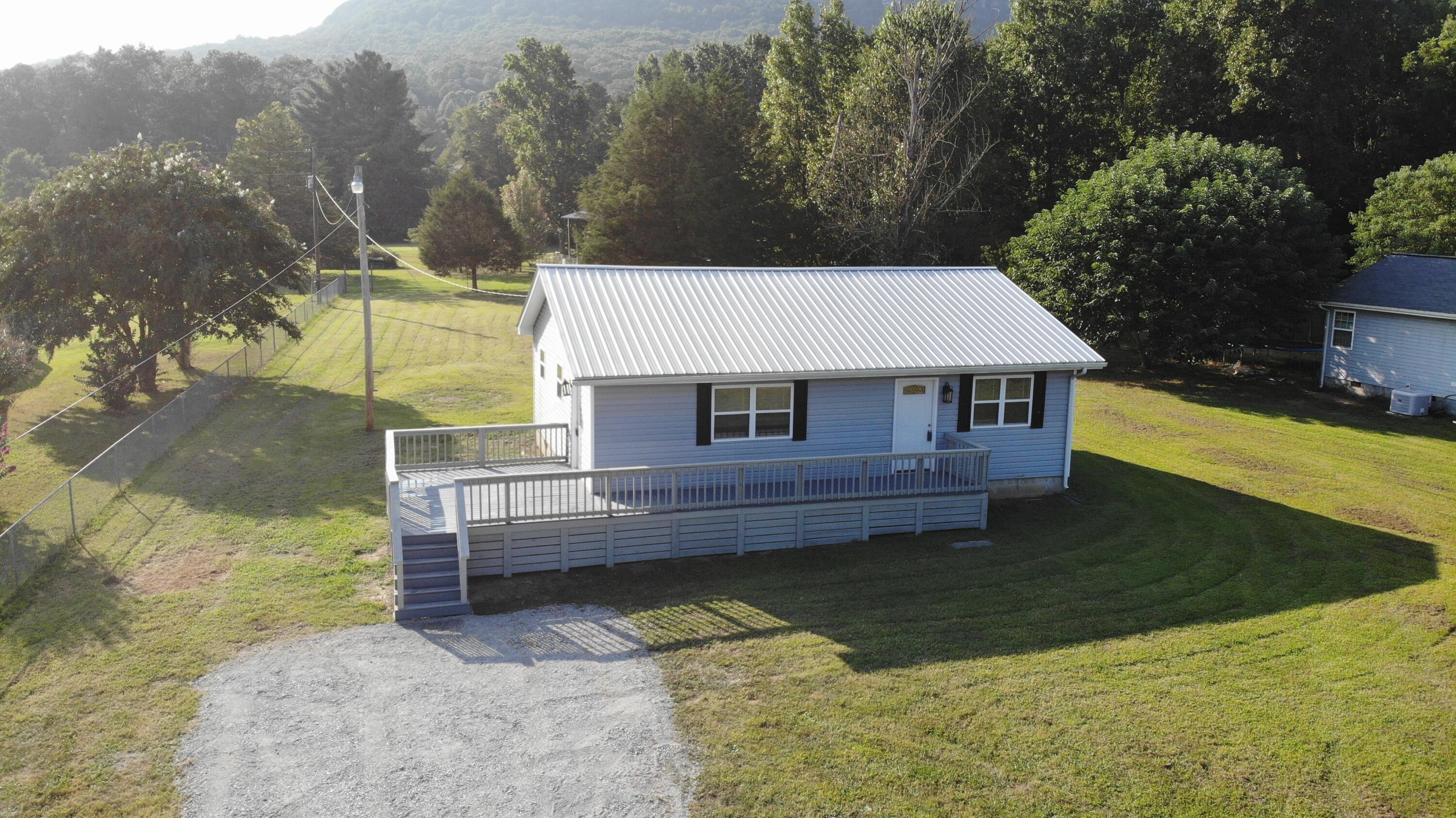 3311 West Valley Road Dunlap, TN 37327 - Photo 1 of 28 Main
