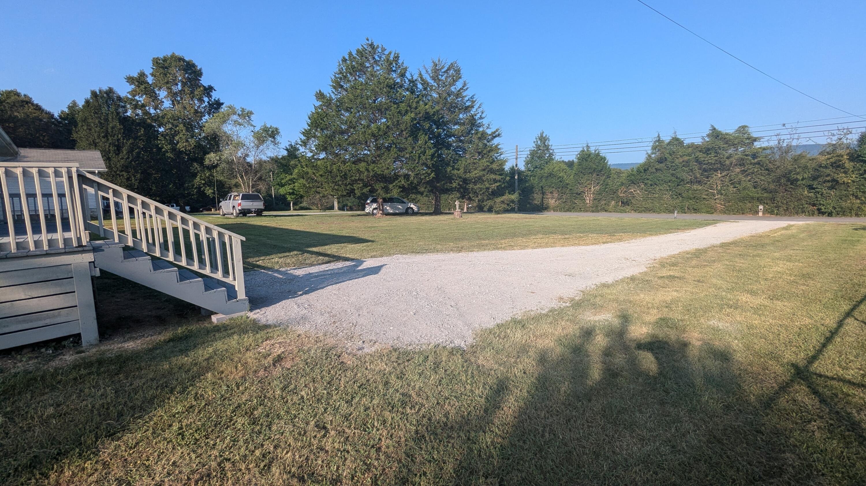 3311 West Valley Road Dunlap, TN 37327 - Photo 13 of 28 Driveway
