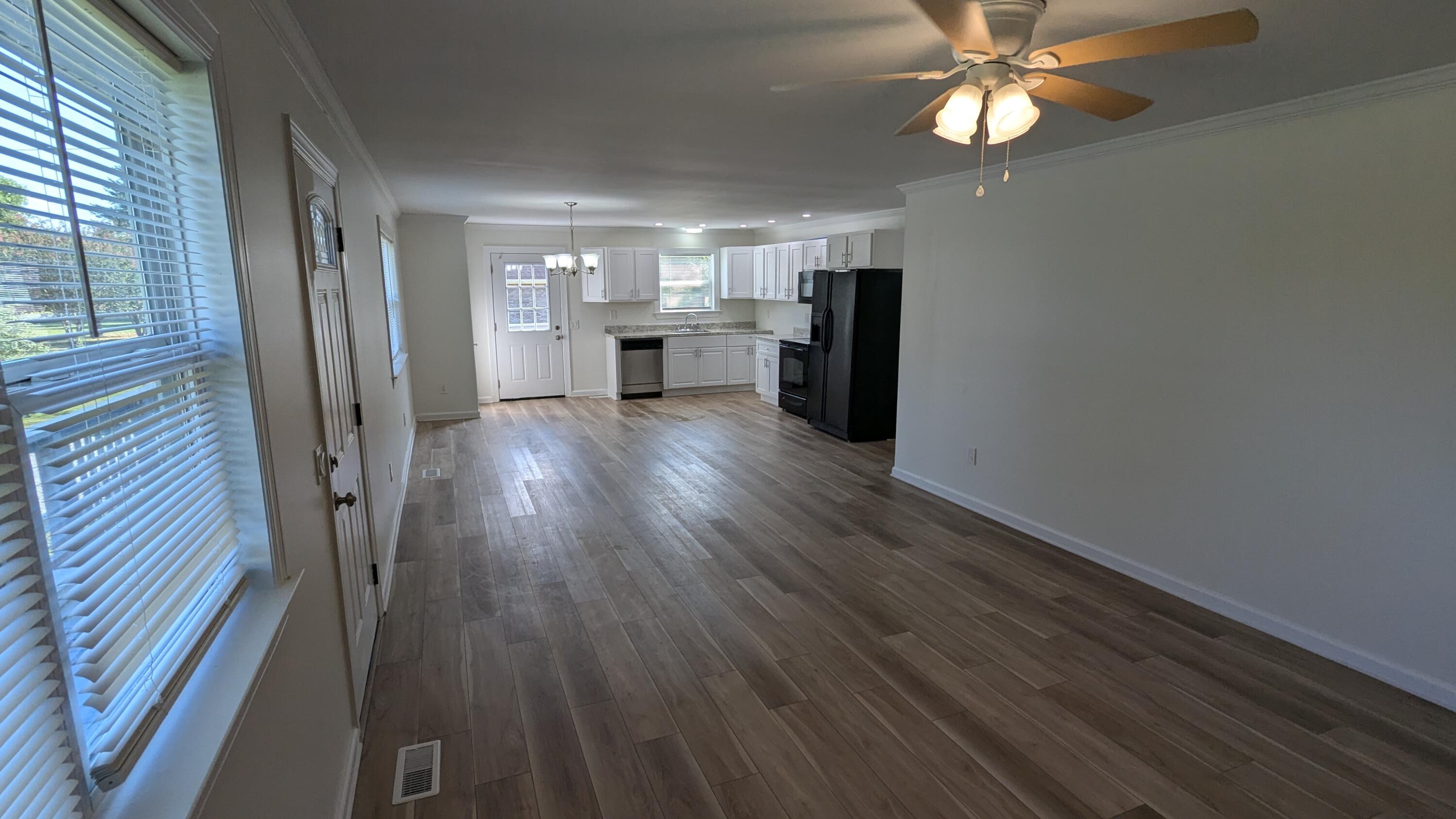 3311 West Valley Road Dunlap, TN 37327 - Photo 15 of 28 Main room 2