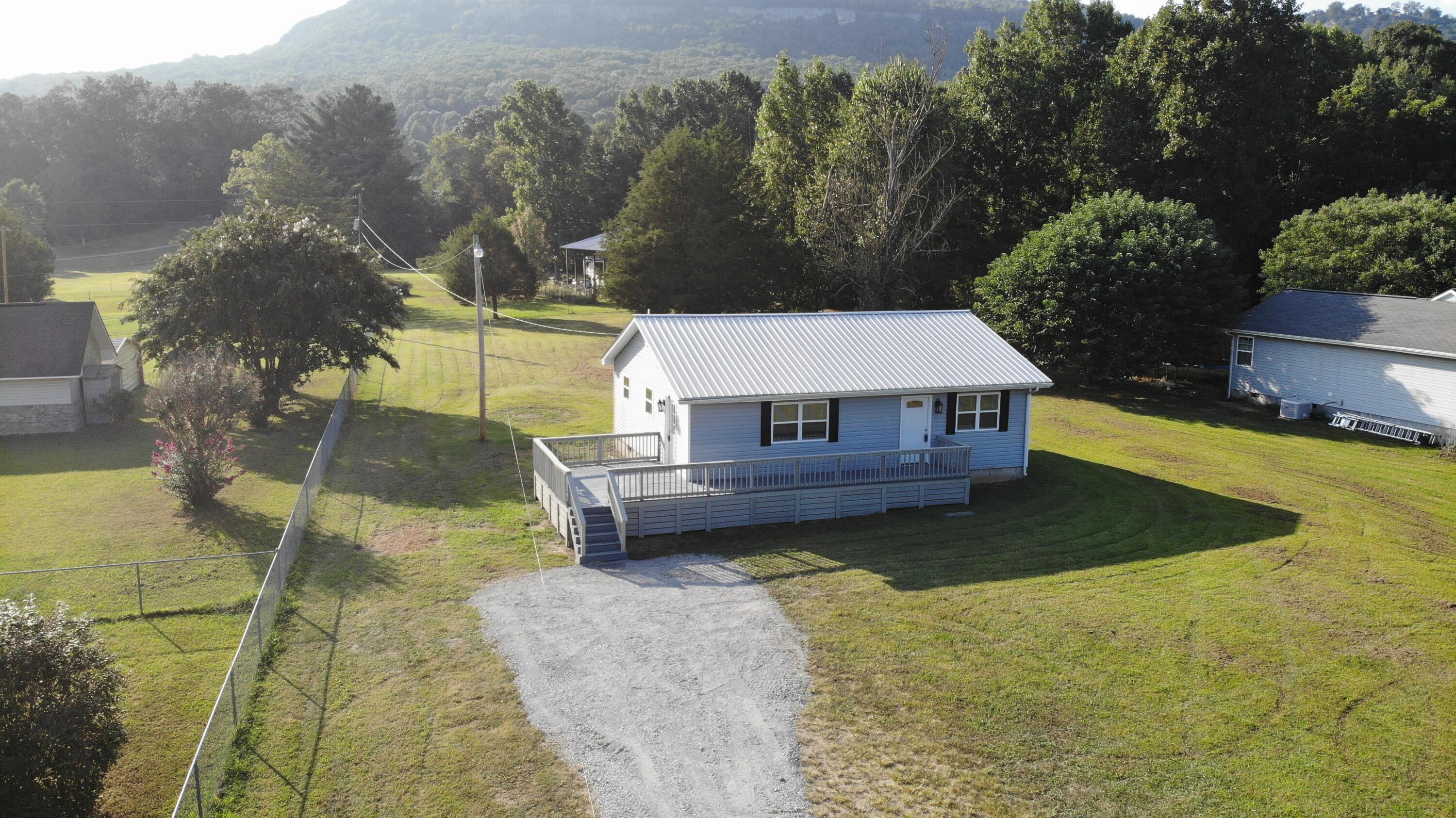 3311 West Valley Road Dunlap, TN 37327 - Photo 3 of 28 Going up