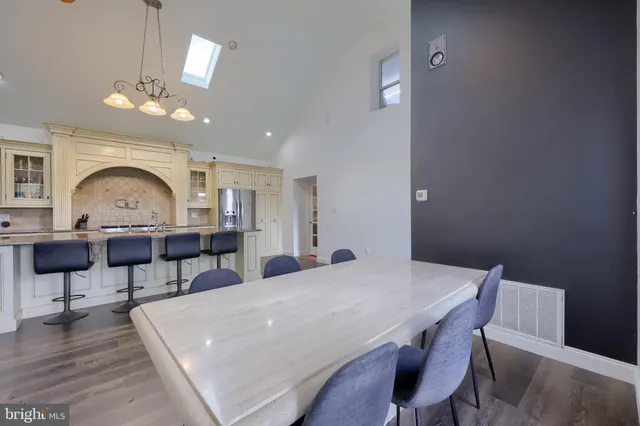 $1,350,000 | 837 Centerville Road, Lancaster, PA 17601