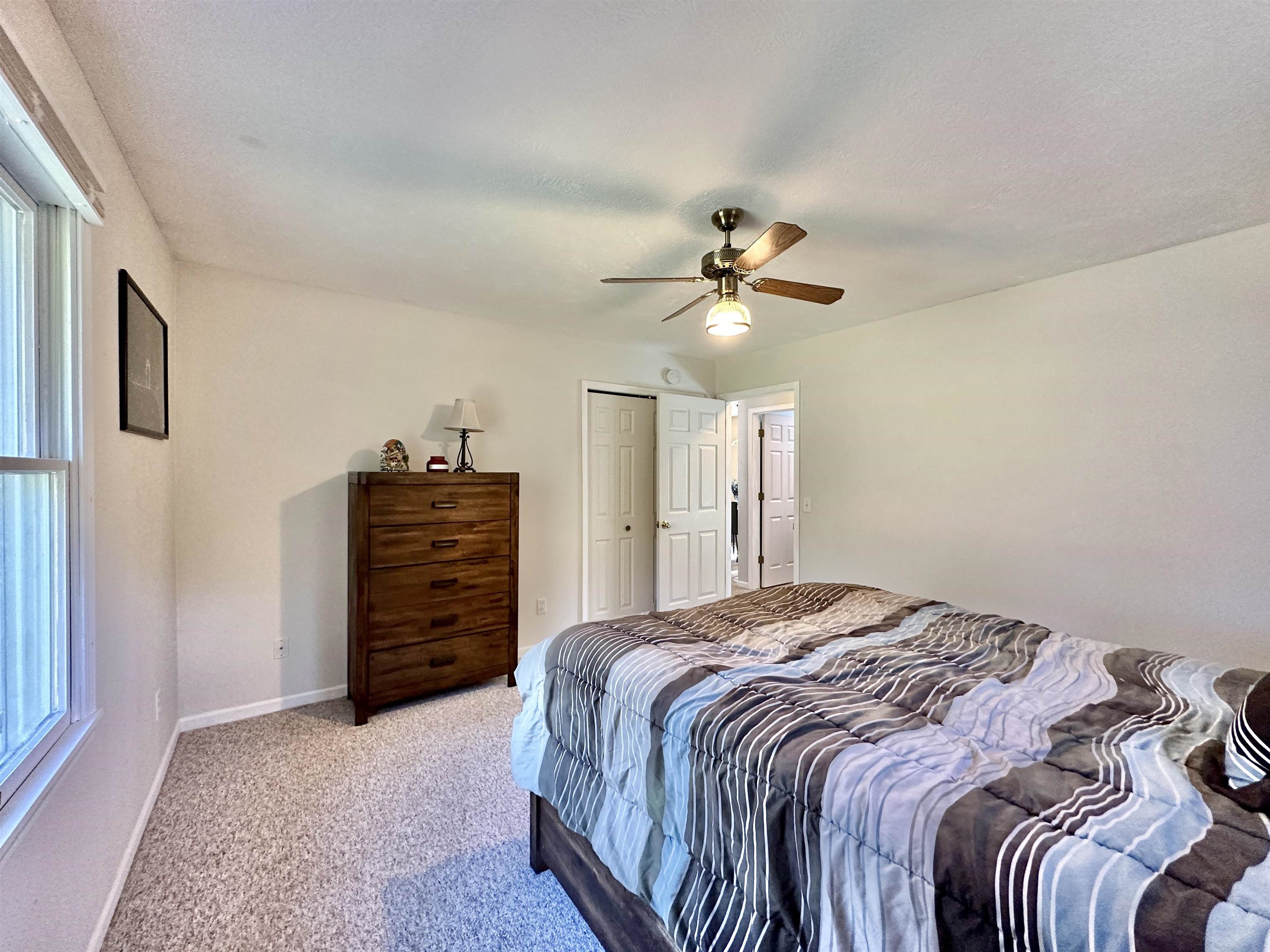 5475 Goodrick Road Traverse City, MI 49684 - Photo 13 of 34 1910585-12.JPG
