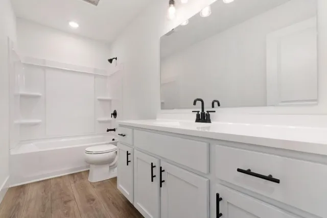 $539,900 | 3224 Railtown Road, Caledonia, MI 49316