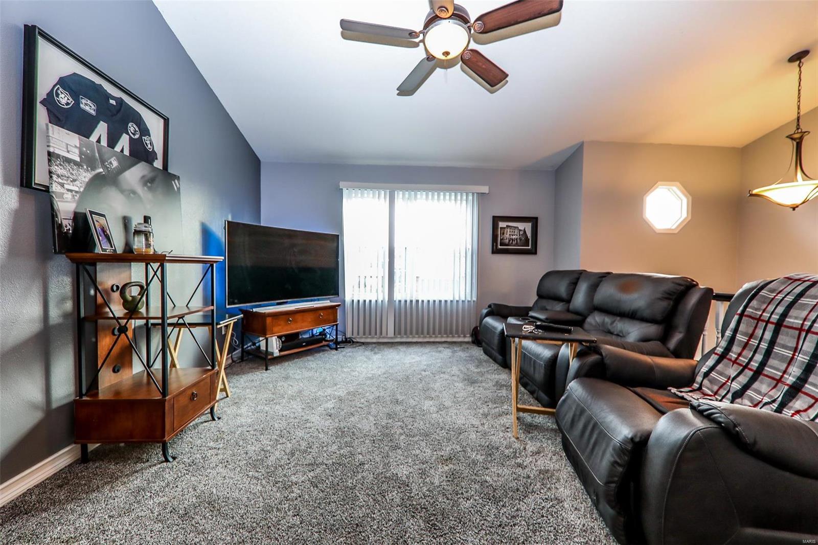 309 Cobblestone Troy, IL 62294 - Photo 3 of 24 Gallery Image 3