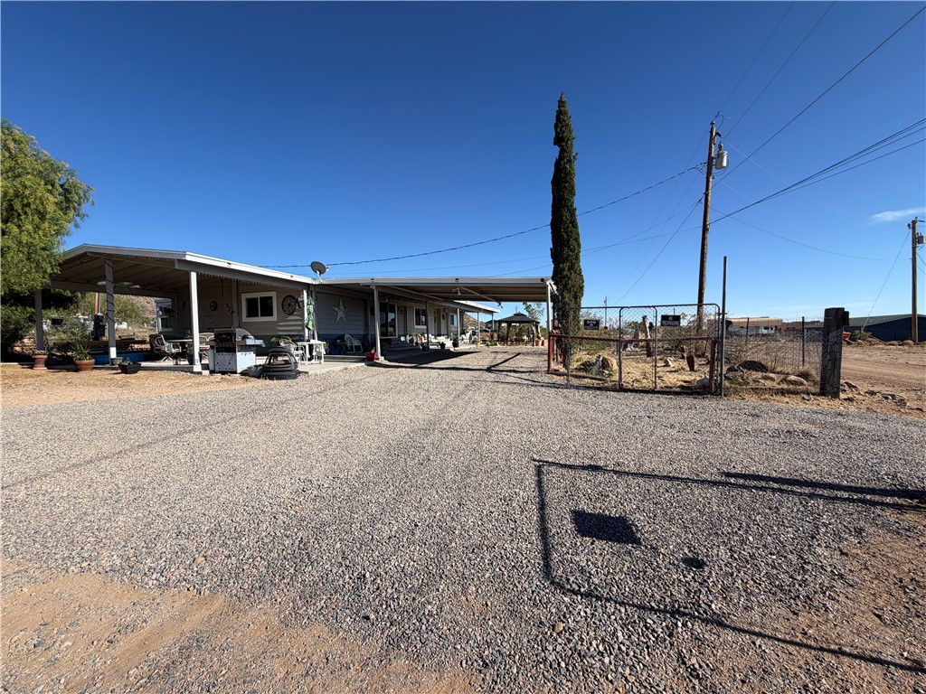 4680 Smoketree Road Golden Valley, AZ 86413 - Photo 4 of 39