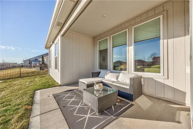 $405,000 | 17733 Houston Street, Gardner, KS 66030