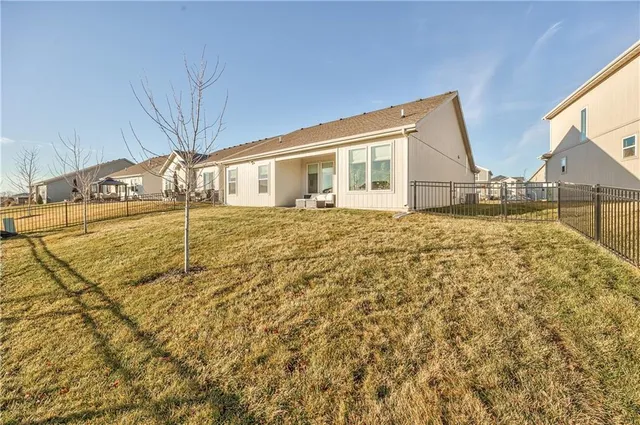 $405,000 | 17733 Houston Street, Gardner, KS 66030