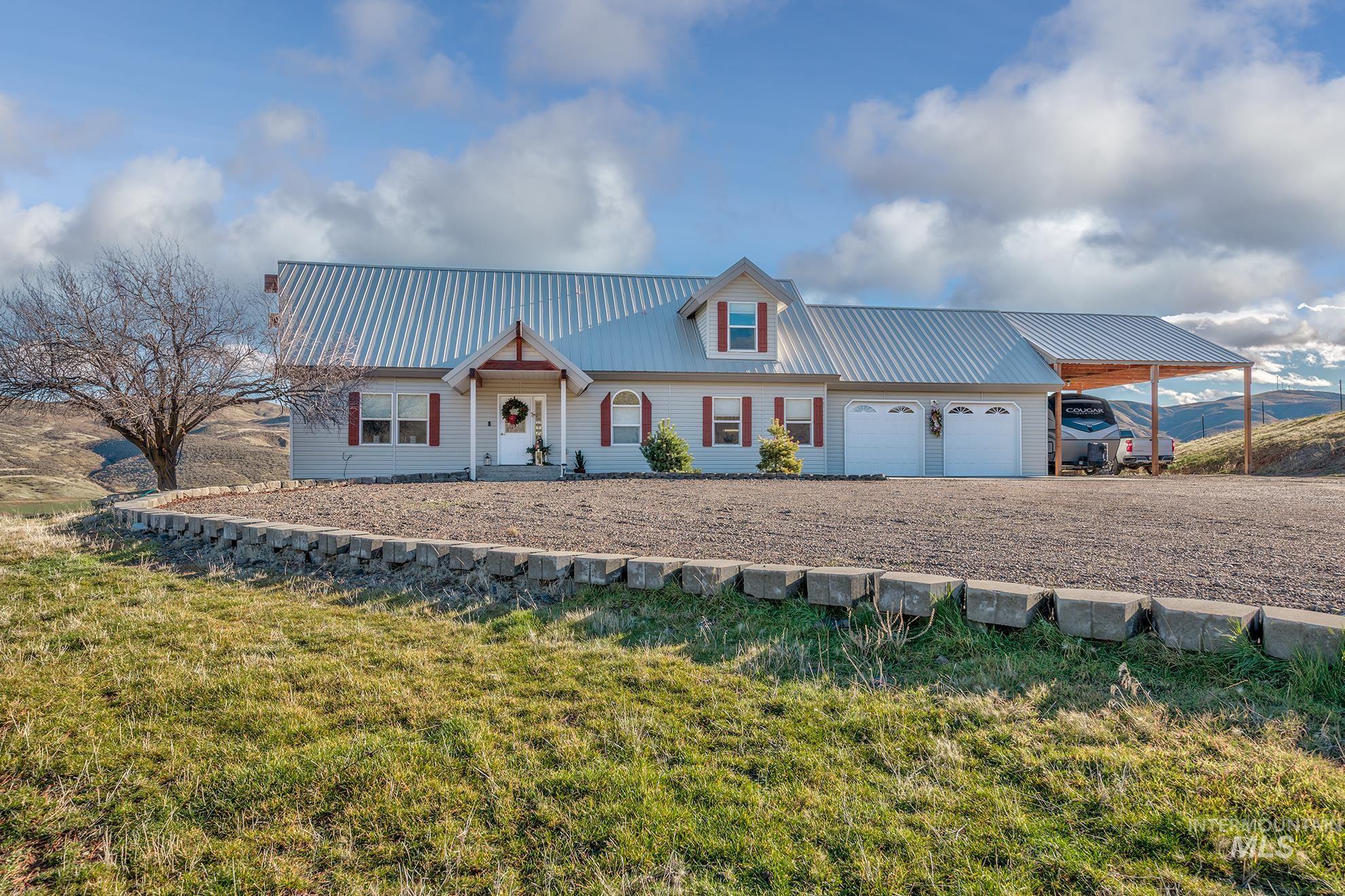985 Highway 95 Weiser, ID 83672 - Photo 2 of 40
