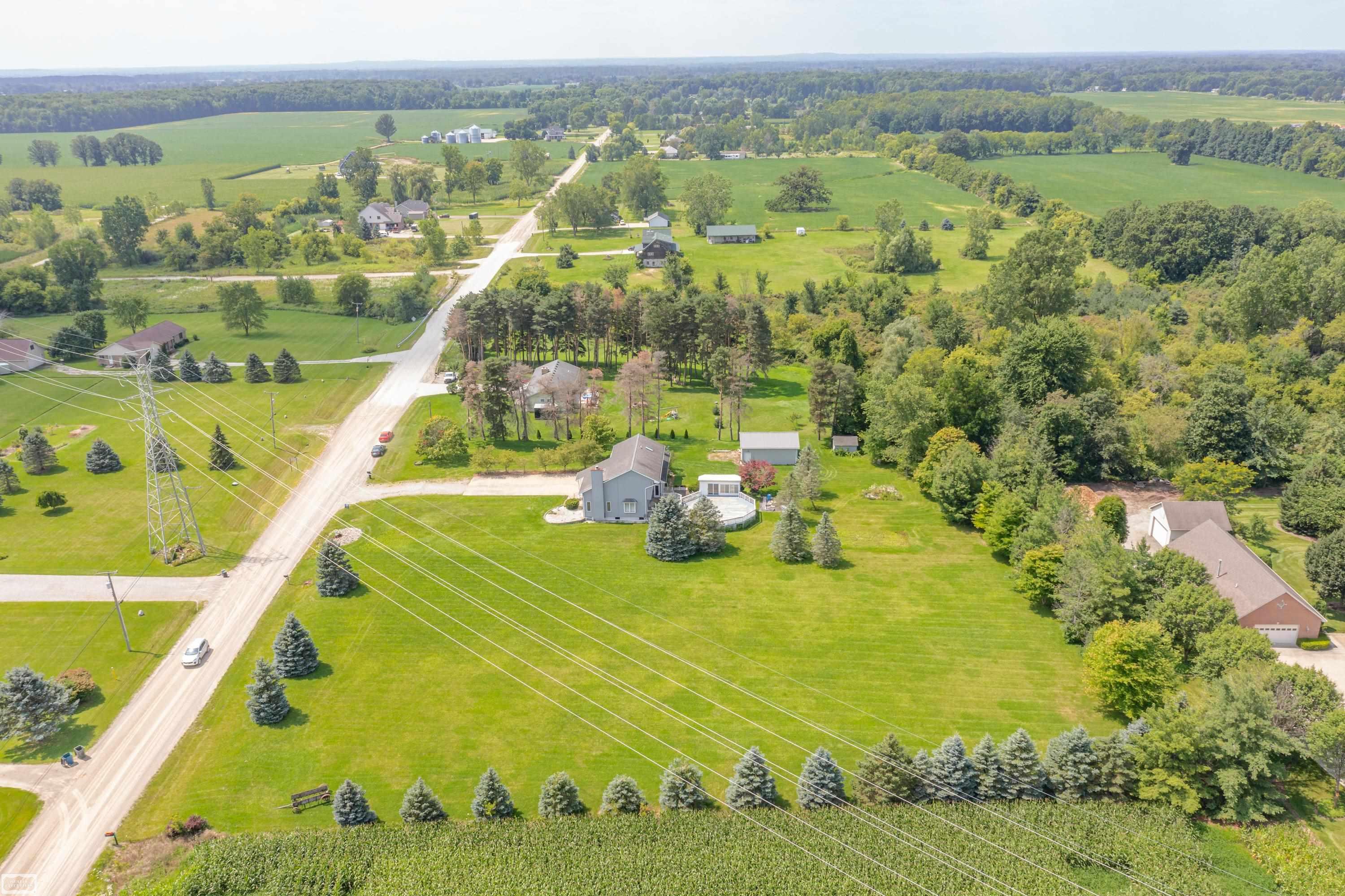 23251 McPhall Road Armada, MI 48005 - Photo 38 of 39 50118336-38.JPG