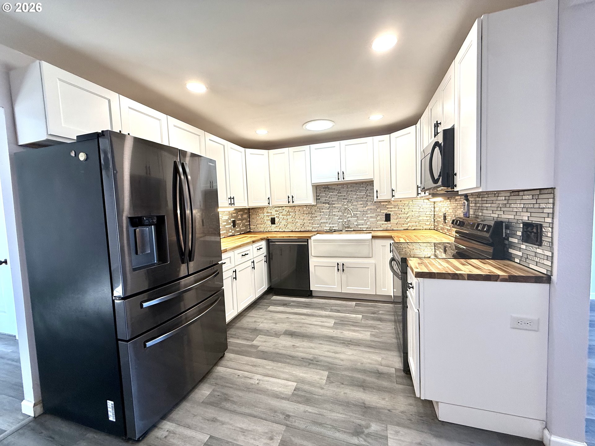 154 String Street Road Centerville, WA 98613 - Photo 8 of 34