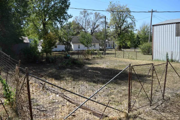 $60,000 | 102 West State Street, Toronto, KS 66777